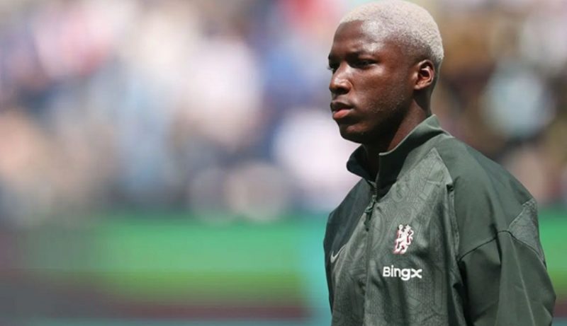 caicedo-noi-nong-chelsea-co-nguy-co-chiu-an-phat
